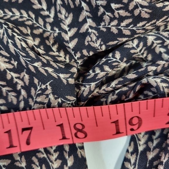 Aritzia Talula Tie Up Patterned Lined Blouse - Picture 10 of 10